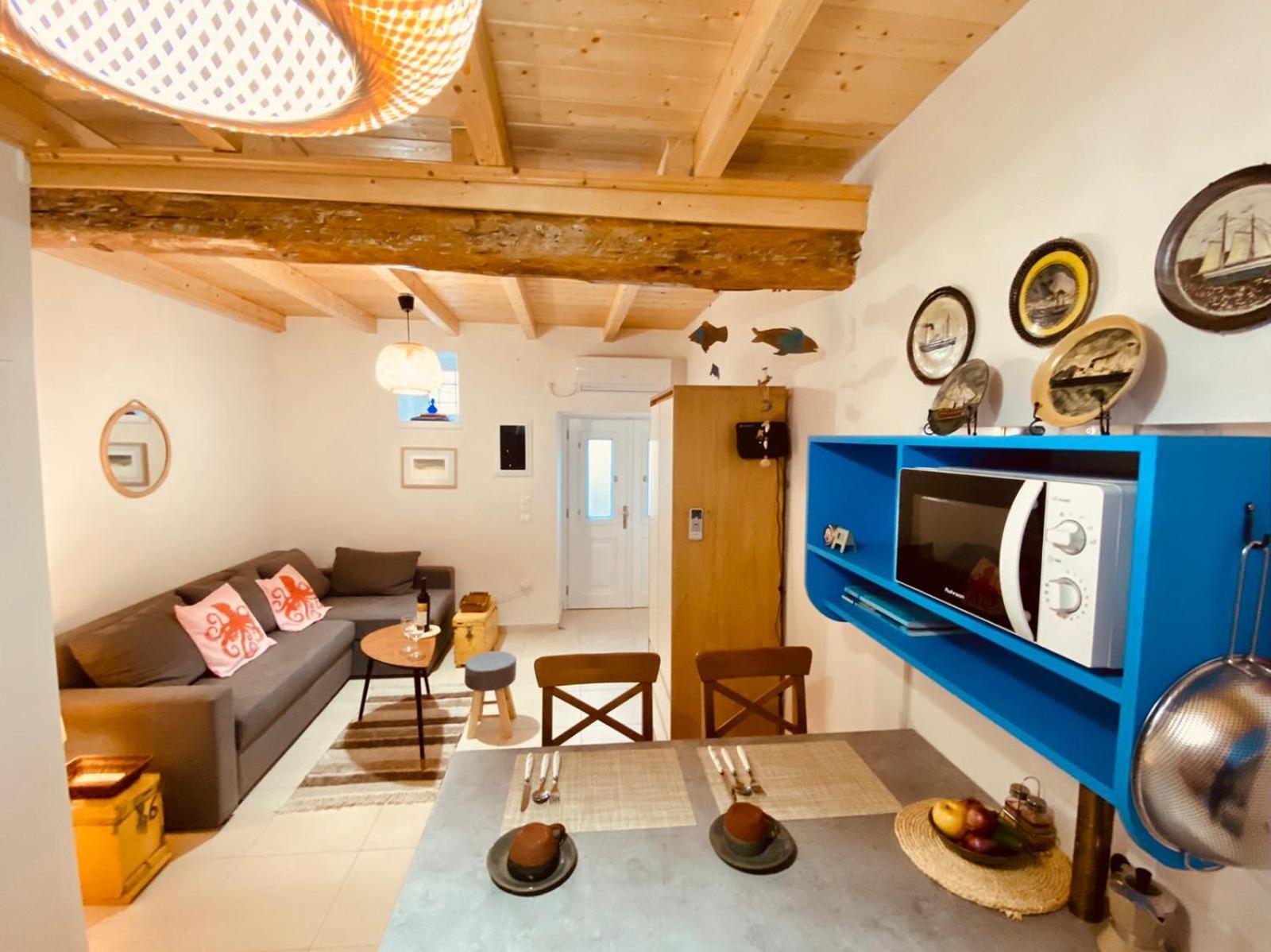 Malta House In Galaxidi Villa Exterior photo